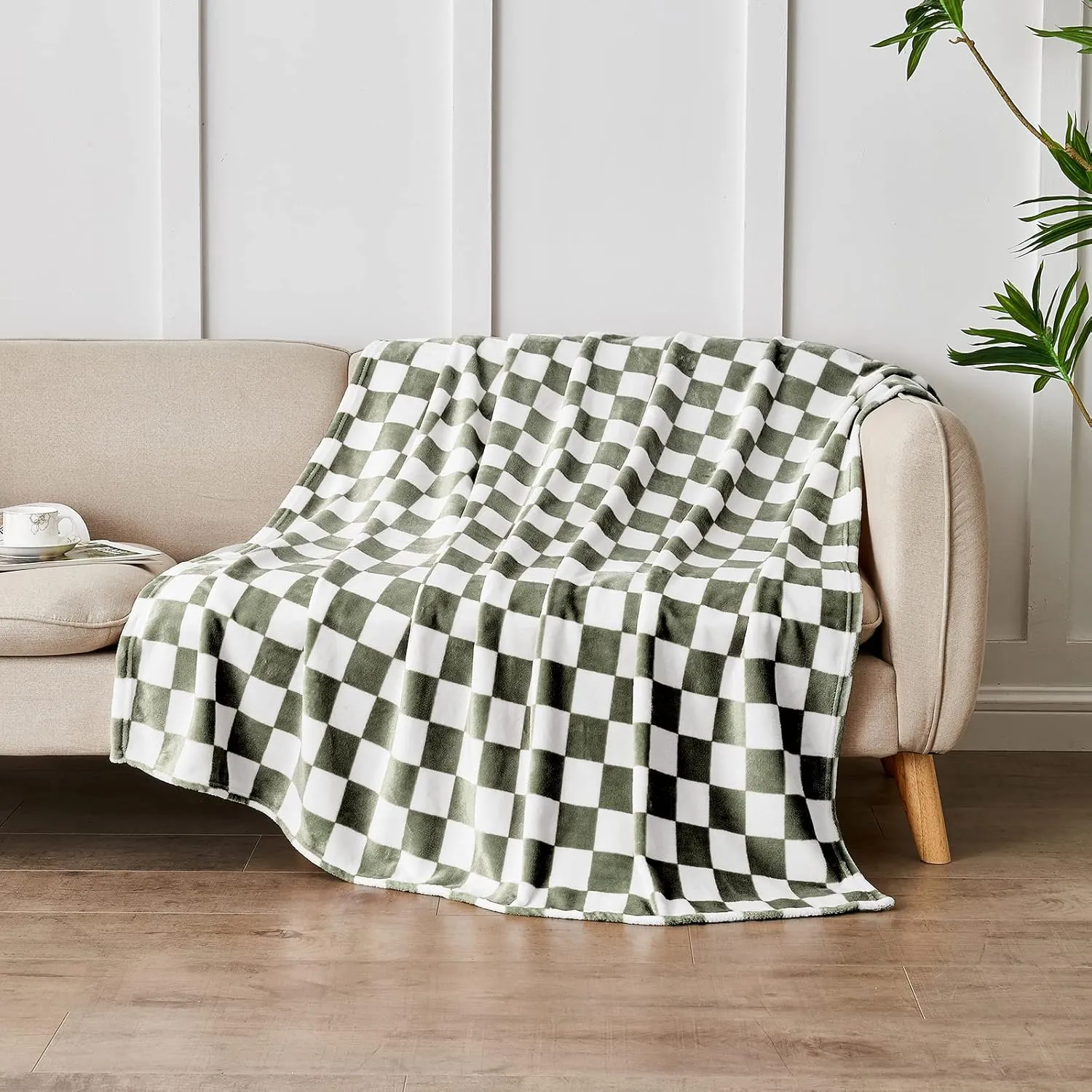 Checkered Blanket Flannel Throw Blankets Soft Cozy Checkered Grid Print Chessboard Gingham Pattern Throws for Bed Sofa Couch for All Seasons, 50x60 Inch, Dark Olive