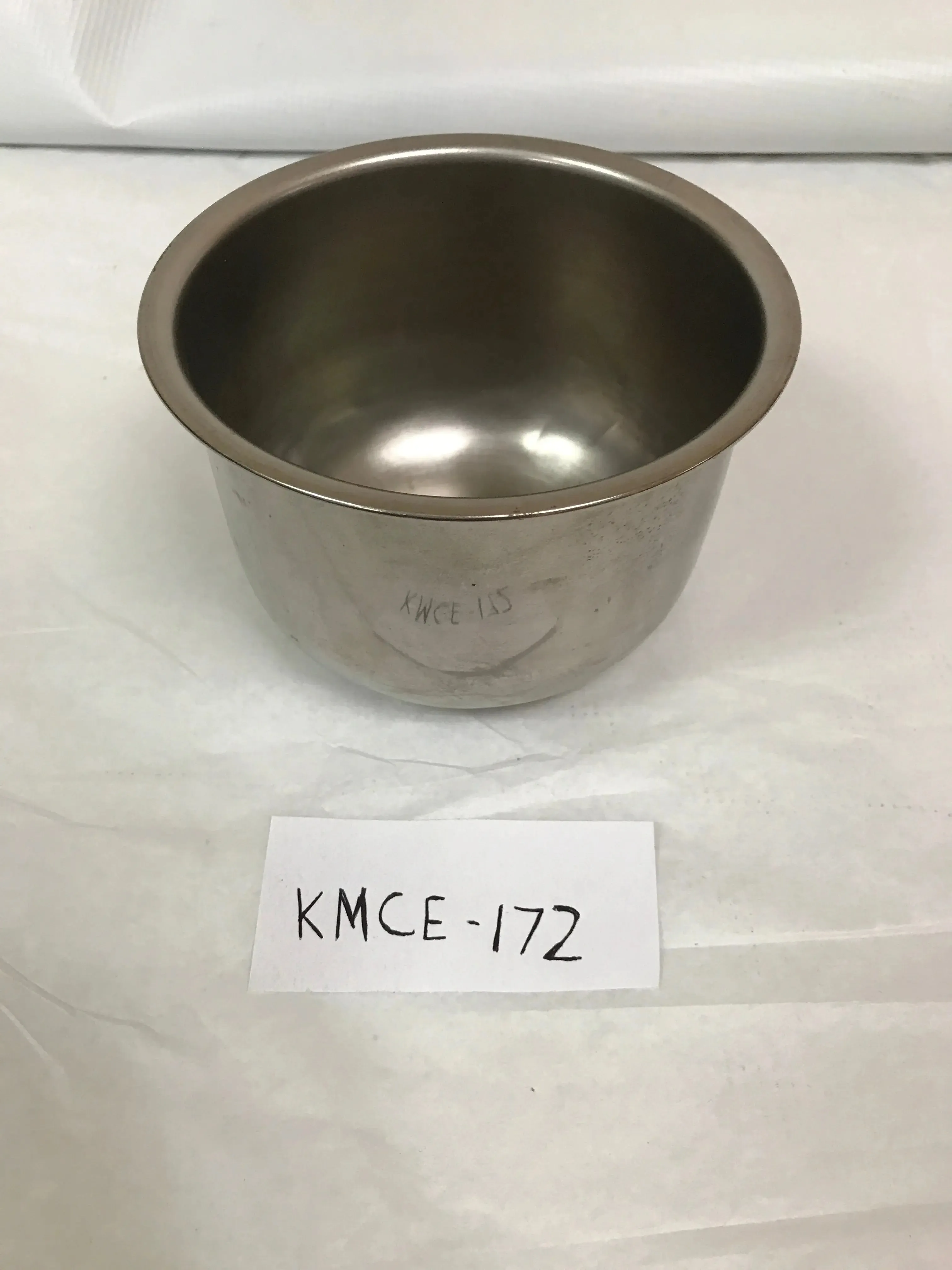 Unbranded Surgical Bowl 2 1/2" X 3" | KMCE-172